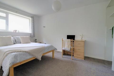 4 bedroom end of terrace house to rent, Egginton Road, Brighton