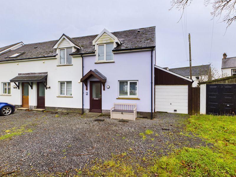 Innisfree Cottages, The Green, Llansteffan 2 bed end of terrace house