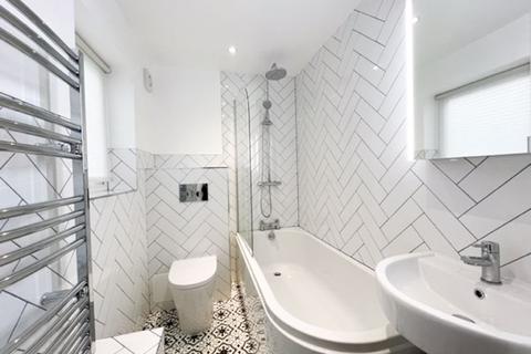 2 bedroom semi-detached house for sale - Ashworth Road, Great Barr,  Birmingham B42 2RA