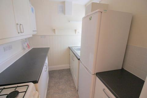 3 bedroom end of terrace house to rent, Victoria Road, Sherwood, Nottingham, NG5 2NB