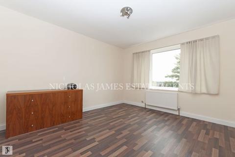 4 bedroom apartment to rent - Bramley Road, Oakwood, London N14