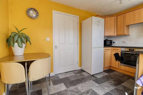 2 bedroom semi-detached house to rent - Nutwell Court, Scunthorpe