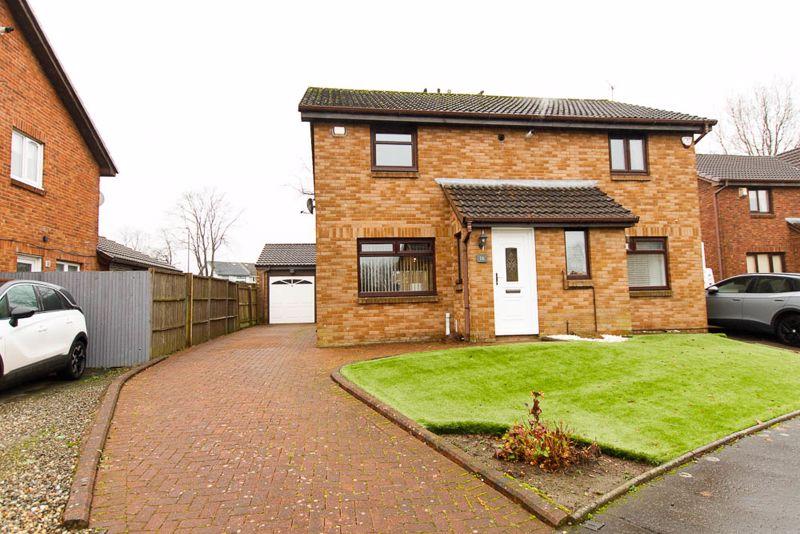 Merlinford Drive, Renfrew 2 bed semidetached house £180,000