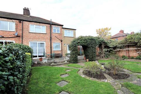 80 York Road, Chingford, London, E4 8LA