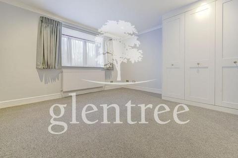 2 bedroom apartment to rent - BEECHCROFT AVENUE, GOLDERS GREEN, NW11