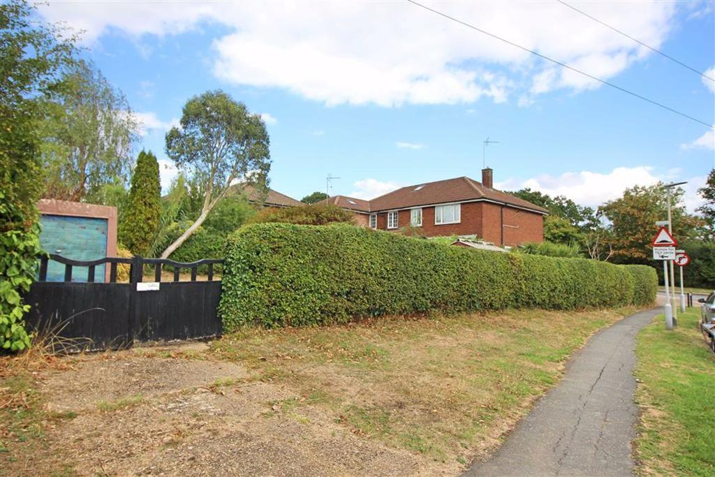 Cowley Hill, Borehamwood, Herts 3 bed semidetached house £540,000