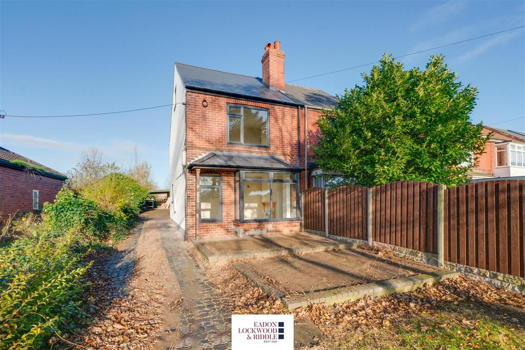Braithwell Road, Ravenfield, Rotherham 3 bed house £235,000