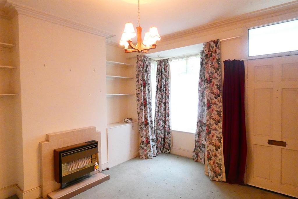Lyndon Road, Sutton Coldfield 2 bed terraced house £280,000