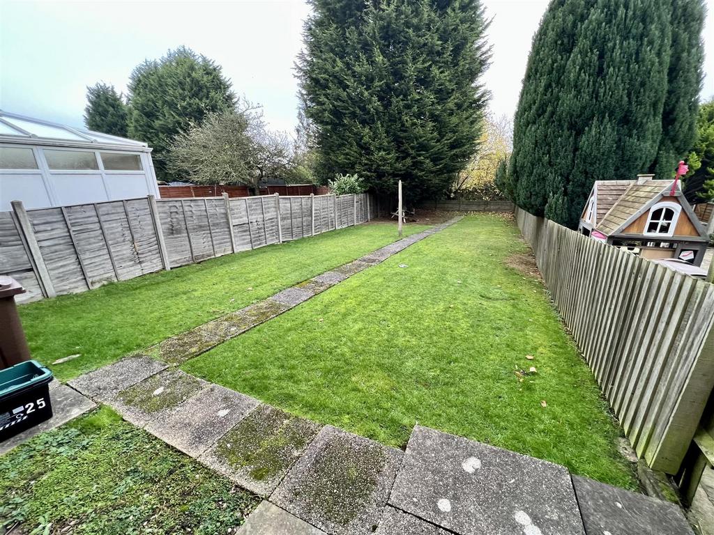 Arlescote Road, Solihull 3 bed semidetached house £250,000