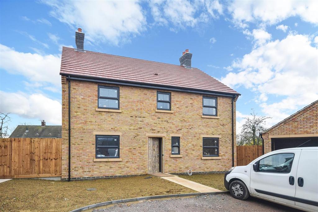 Hope Street, Bozeat, Wellingborough 4 bed detached house £460,000