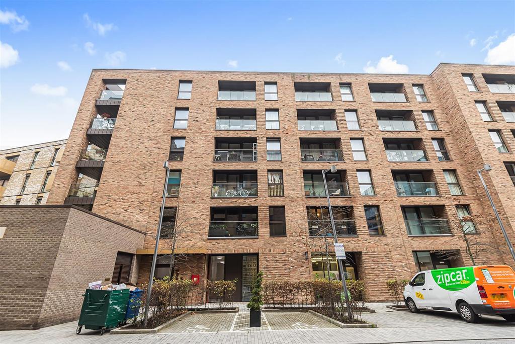 Yeoman Street, Surrey Quays 2 bed apartment £475,000
