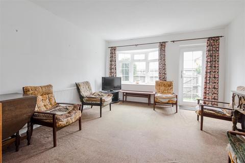 46 Alder Road, London, SW14 8ER