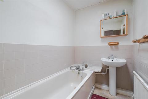 46 Alder Road, London, SW14 8ER