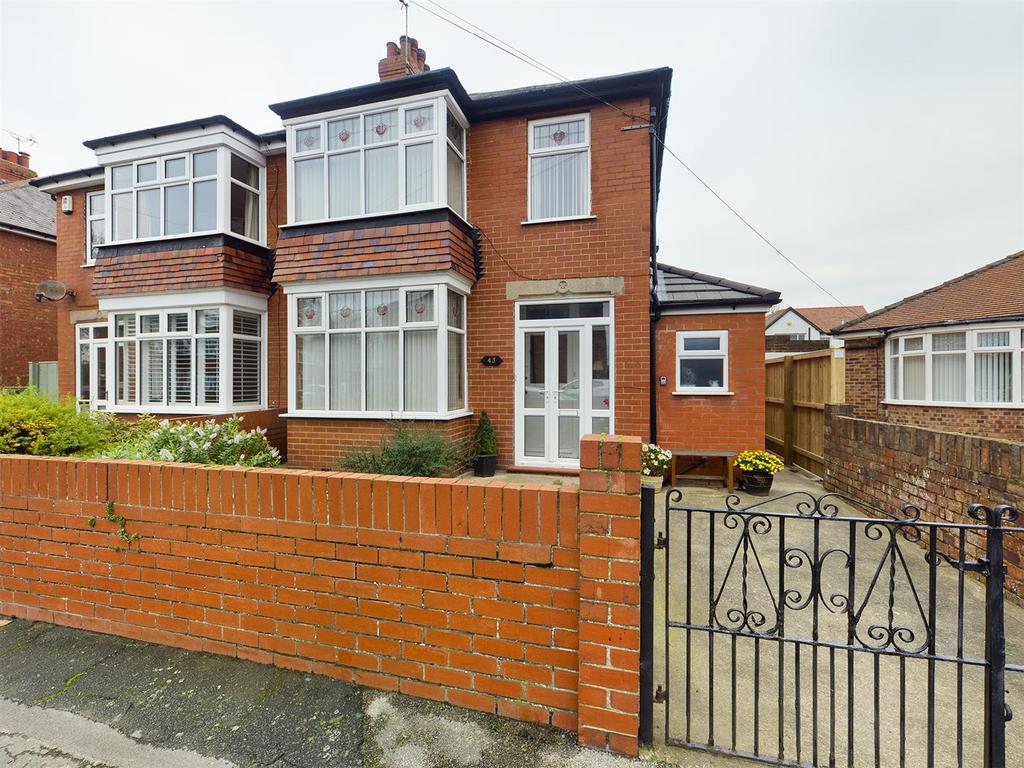 St. Thomas Road, Bridlington 3 bed semidetached house £199,950