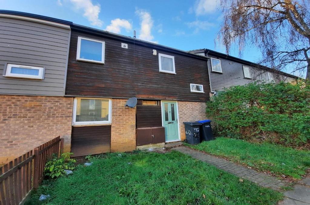South Holme Court, Thorplands, Northampton NN3 2 bed terraced house for sale £160,000