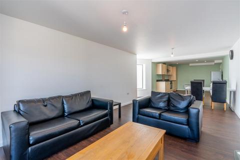 2 bedroom apartment to rent - *July 2023* Warton Terrace, Heaton, NE6