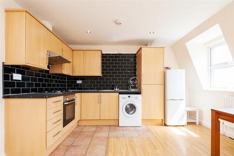 2 bedroom flat to rent - Bethnal Green Road, London