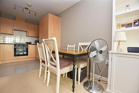 1 bedroom apartment for sale, Wood Lane, Isleworth