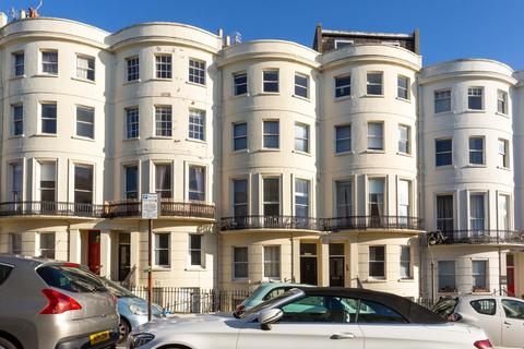 3 bedroom apartment for sale - Brunswick Place, Hove