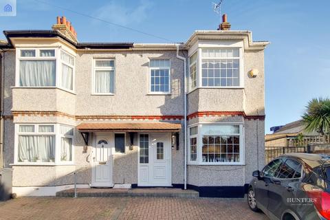 22 Willow Road, Romford, RM6 6UT