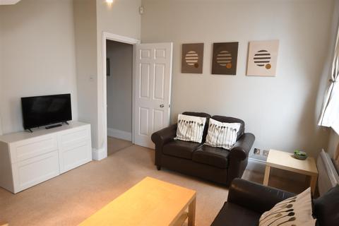 2 bedroom flat to rent - Parade, Leamington Spa