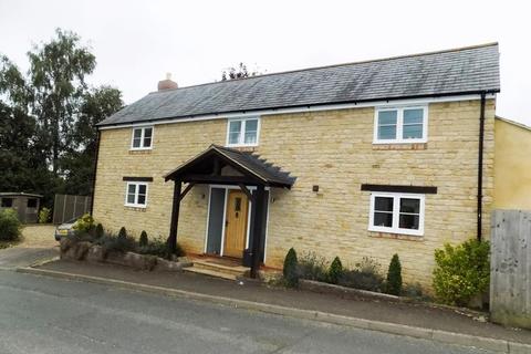 3 bedroom detached house to rent - High Street, Lois Weedon