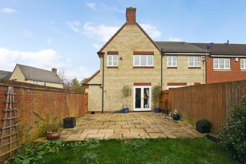 3 bedroom semi-detached house for sale - Vervain Close, Bicester