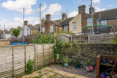 22 Cyprus Road, Faversham, ME13 8HB