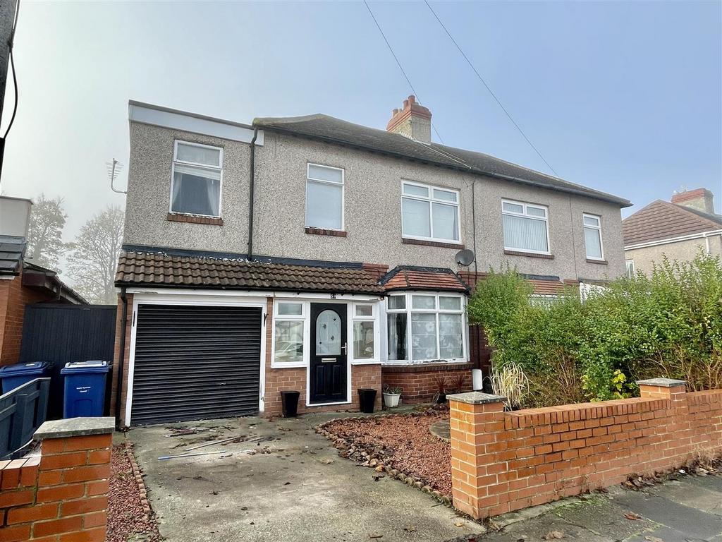 West Avenue, South Shields 4 bed semidetached house £265,000