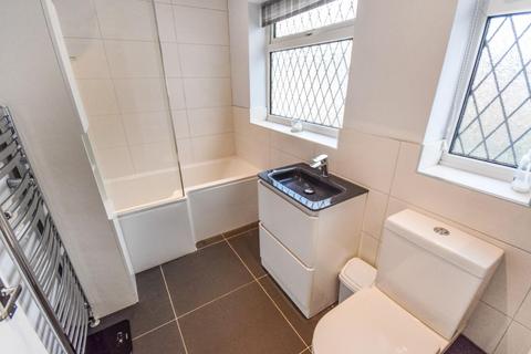 33 Effingham Road, Harden, Bingley, BD16 1LQ
