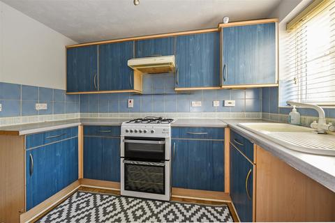 36 Berry Way, Andover, SP10 3XT