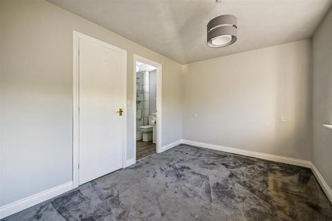 36 Berry Way, Andover, SP10 3XT