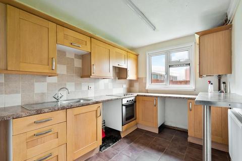 53 Clover Road, Guildford, GU2 8EZ