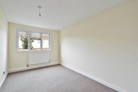 53 Clover Road, Guildford, GU2 8EZ