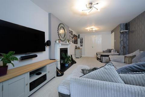 Jade House Cotes Road, Burbage, Hinckley, LE10 2HJ