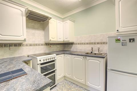 1 bedroom retirement property for sale - Terminus Road, Bexhill-On-Sea