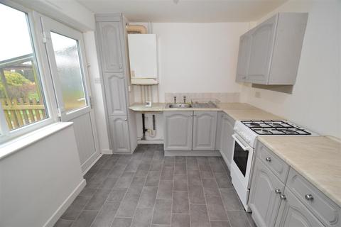 4 Broomcroft, Clayton, Bradford, BD14 6NW