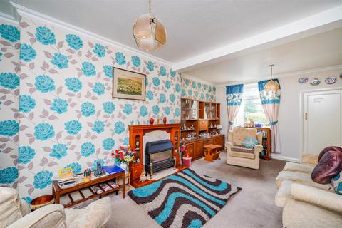3 bedroom end of terrace house for sale - Causeway Side, Linthwaite, Huddersfield