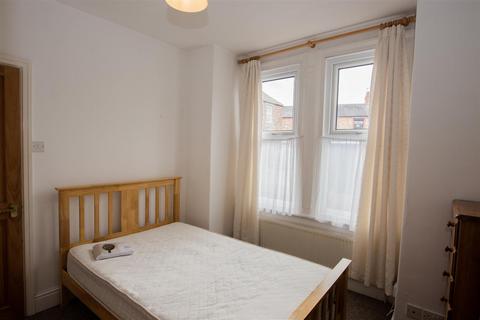 3 bedroom house to rent, Falsgrave Crescent, York