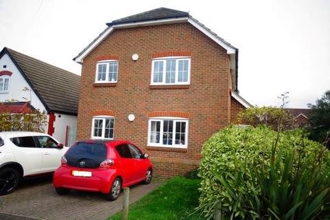 1 Kingswood Close, Ashford, TW15 1AA