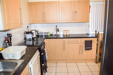 6 bedroom house to rent - Wellington Road, Fallowfield, M14