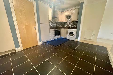 1 bedroom maisonette to rent, Station Approach, Braintree, CM7