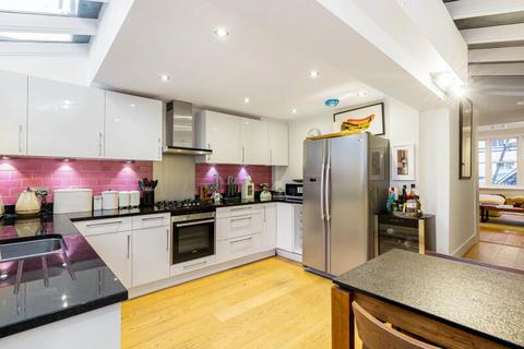 4 bedroom house to rent, Thorne Street, Barnes, London, SW13