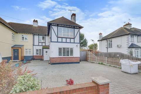 4 bedroom semi-detached house for sale - Greenways, Southend-on-sea, SS1