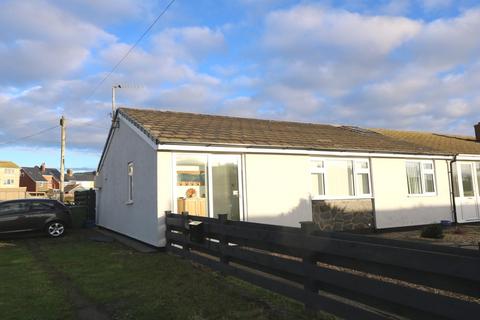 3 bedroom semi-detached bungalow for sale - Cantref, Tywyn LL36