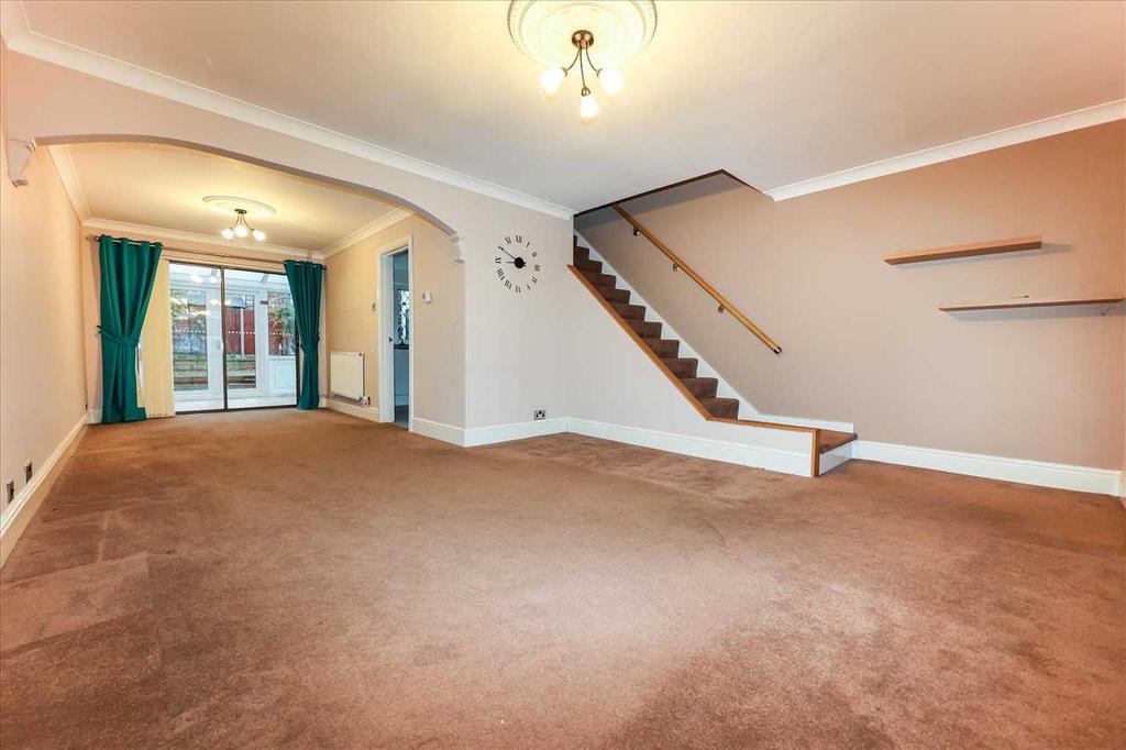 Helsby Road, Lincoln 3 bed detached house for sale £220,000
