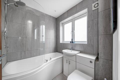 13 High Point, London, SE9 3PA