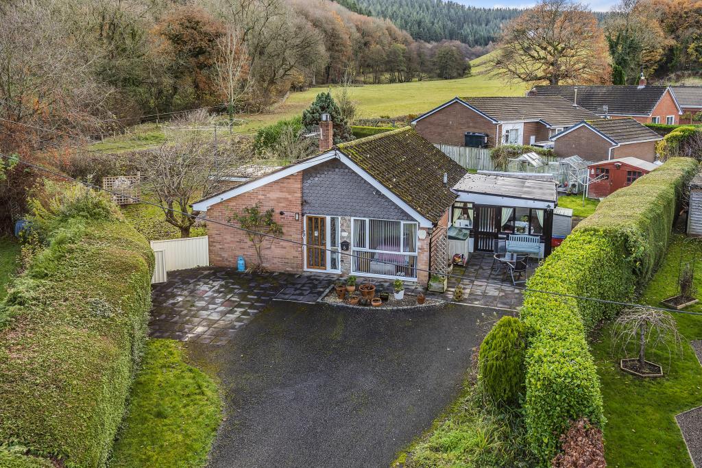 Presteigne, Powys, LD8 3 bed detached bungalow for sale £325,000