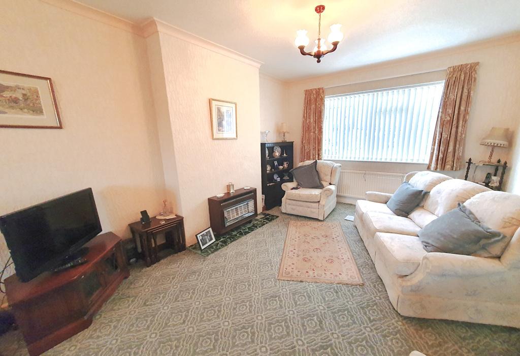 Dorothy Avenue, Glen Parva 3 bed semidetached house £250,000