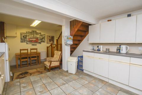 2 bedroom terraced house for sale - Edgar Road, Dover, CT17